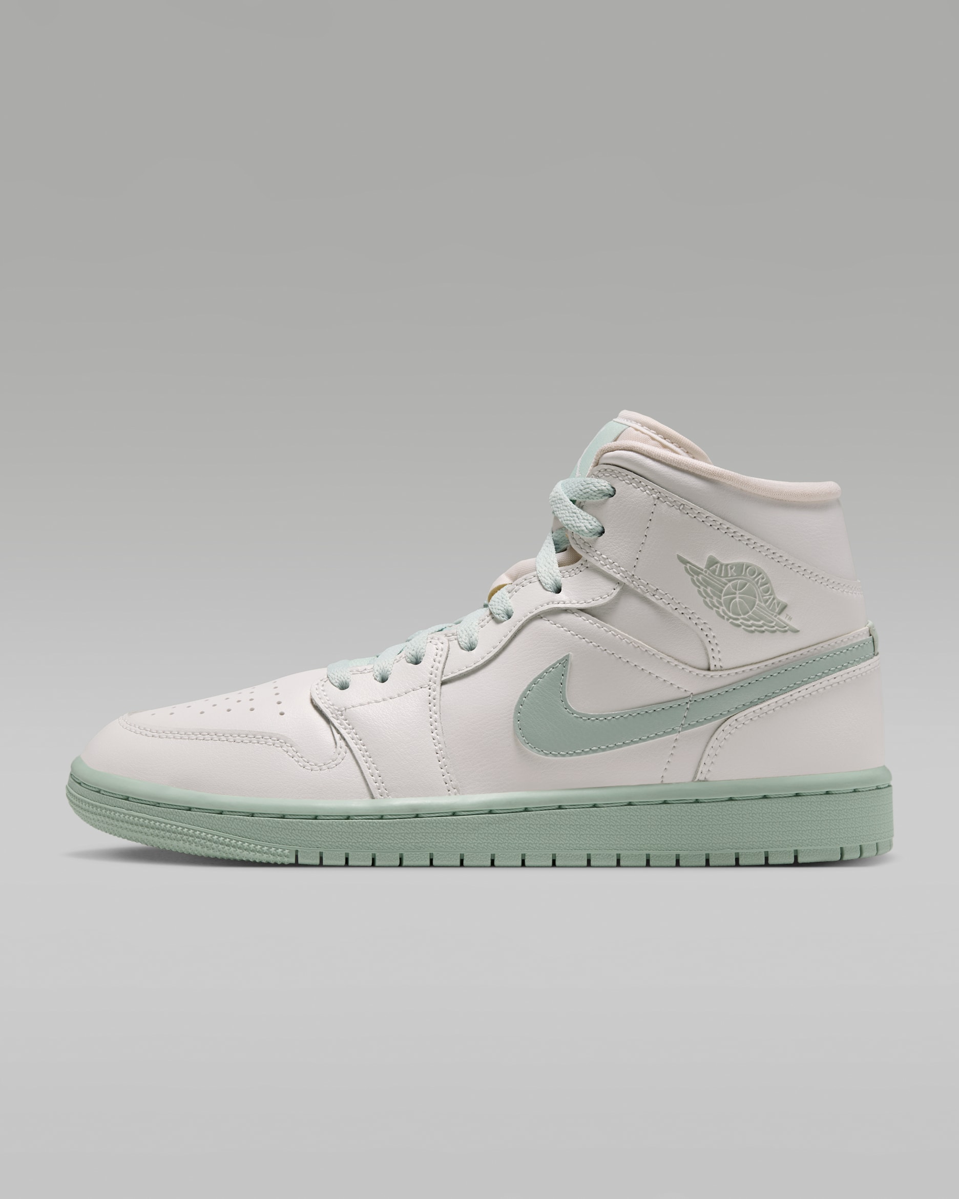 Air Jordan 1 Mid Women's Shoes. Nike.com